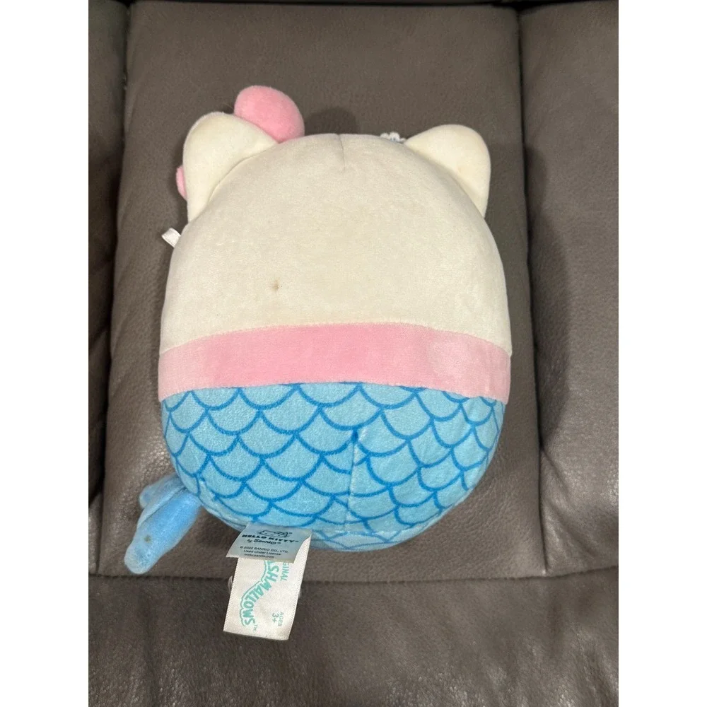 Squishmallows hello kitty